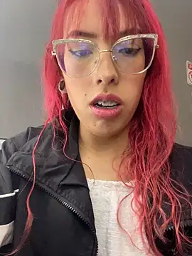 Snapshot of MeraSecretXXX chatting on 05.30.26 MeraSecretXXX online show from 05.30.26