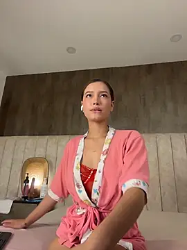 Snapshot of GlamKittenXXX chatting on 05.15.26 GlamKittenXXX online show from 05.15.26