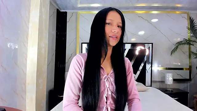 SophiieCalloway1 online show from 05.30.26