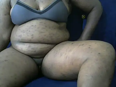Snapshot of Sexypat3 chatting on 06.14.26 Sexypat3 online show from 06.14.26