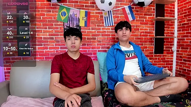 Hoot boyss  online show from 06.26.26