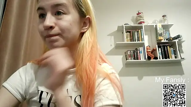 Emilya201 online show from 05.17.26