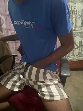 Snapshot of Inuchethi chatting on 02.13.25 Inuchethi online show from 02.13.25