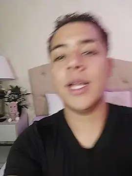 Snapshot of Darian_laforteza chatting on 05.22.26 Darian laforteza online show from 05.22.26