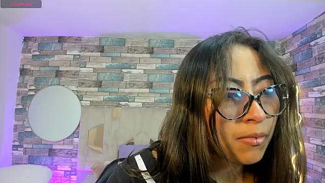 Snapshot of Amhira_Tay chatting on 06.13.26 Amhira Tay online show from 06.13.26