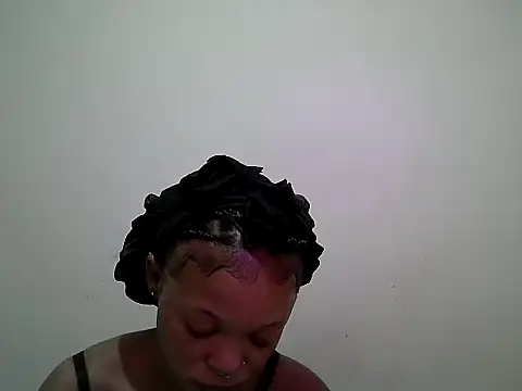Snapshot of Miss_rihanna chatting on 06.13.26 Miss rihanna online show from 06.13.26