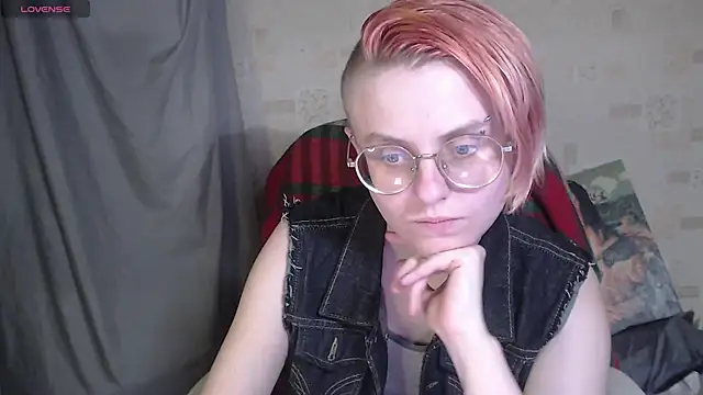 Snapshot of __Freya___ chatting on 06.23.26 Freya online show from 06.23.26