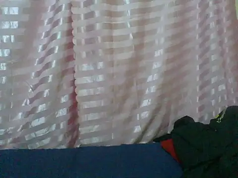 Snapshot of naughty-slender chatting on 06.23.26 naughty-slender online show from 06.23.26