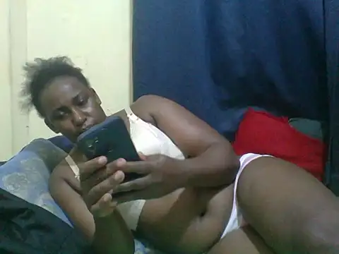 Snapshot of naughty-slender chatting on 06.30.26 naughty-slender online show from 06.30.26