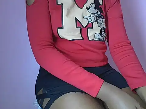 Snapshot of Sexxyrina chatting on 06.15.26 Sexxyrina online show from 06.15.26