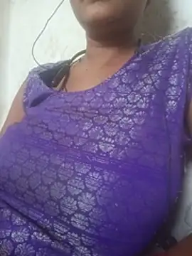 Snapshot of Muna_Raj chatting on 06.11.26 Muna Raj online show from 06.11.26