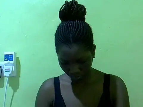 Snapshot of Sweet-Lynn chatting on 06.26.26 Sweet-Lynn online show from 06.26.26
