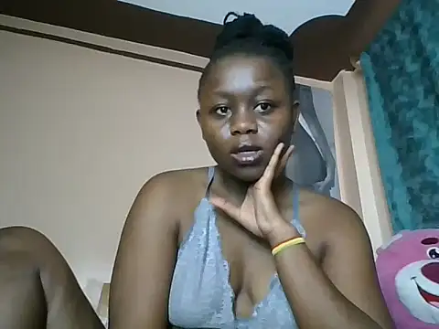Snapshot of charm-girly chatting on 05.19.26 charm-girly online show from 05.19.26