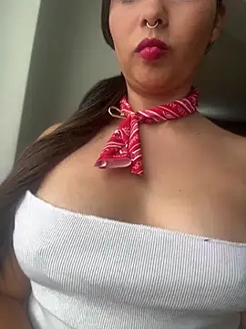 Snapshot of Catalina_kiss chatting on 05.16.26 Catalina kiss online show from 05.16.26