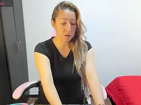 beautyfullchrys online show from 06.02.26