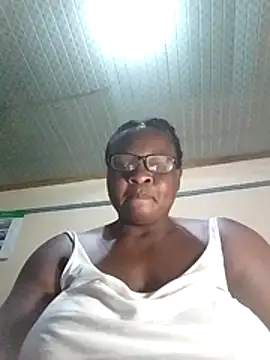 Snapshot of Judith123 chatting on 07.18.26 Judith123 online show from 07.18.26