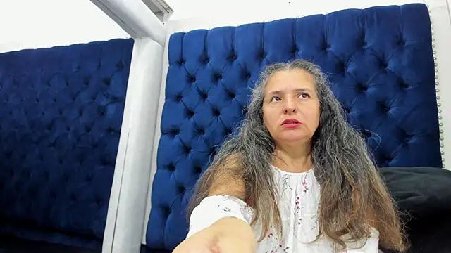 Snapshot of AlondraSosa chatting on 07.08.26 AlondraSosa online show from 07.08.26