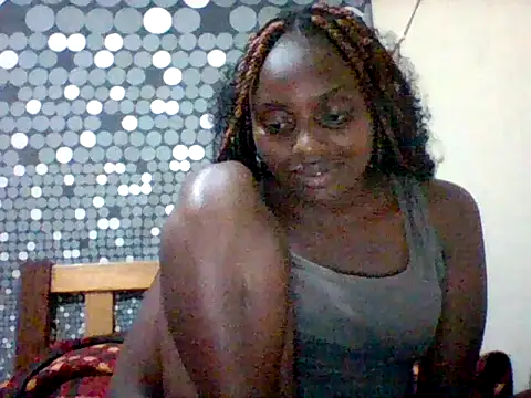 Snapshot of liligal chatting on 06.12.26 liligal online show from 06.12.26