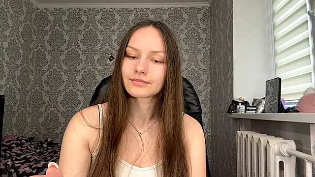 Snapshot of ShaylaChong chatting on 06.27.26 ShaylaChong online show from 06.27.26