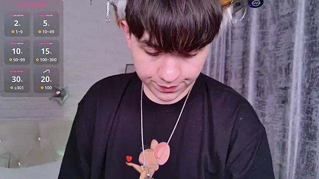 Snapshot of FetishFox chatting on 07.02.26 FetishFox online show from 07.02.26
