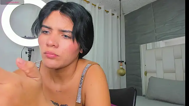 Snapshot of Lia__Kalifa chatting on 05.26.26 Lia Kalifa online show from 05.26.26