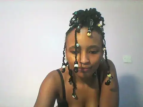 Snapshot of Badgalheloves chatting on 06.23.26 Badgalheloves online show from 06.23.26