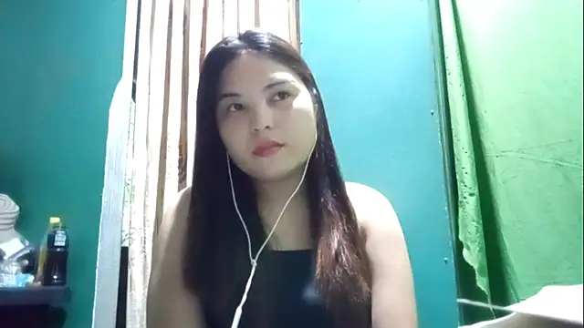 Snapshot of RosariaSuglia chatting on 05.27.26 RosariaSuglia online show from 05.27.26