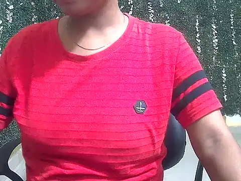 Snapshot of shallykaur chatting on 06.11.26 shallykaur online show from 06.11.26