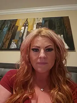 Snapshot of Cherryelectric chatting on 05.18.26 Cherryelectric online show from 05.18.26