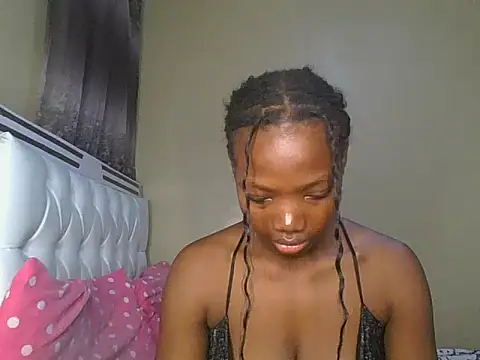Snapshot of Mariana_150 chatting on 06.15.26 Mariana 150 online show from 06.15.26