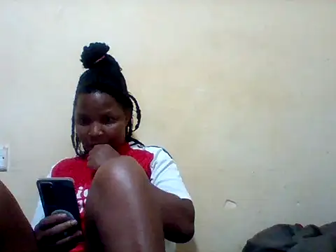 Snapshot of Camilla-Sweets chatting on 06.30.26 Camilla-Sweets online show from 06.30.26