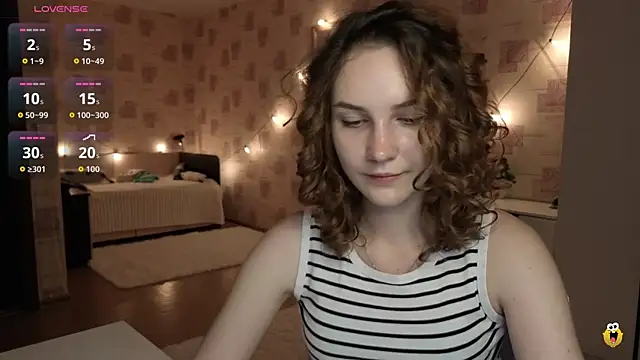 Snapshot of Megan_swiftss chatting on 06.15.26 Megan swiftss online show from 06.15.26
