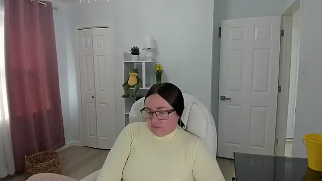 Vika73 online show from 02.18.25