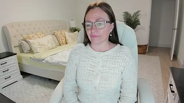 Vika73 online show from 05.19.26