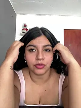 Snapshot of Sofiaa_Bloom chatting on 05.30.26 Sofiaa Bloom online show from 05.30.26