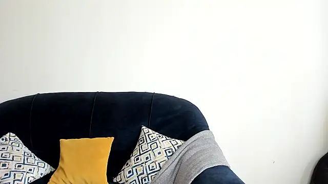 Dynasty Smiles online show from 06.10.26