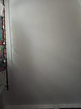 Snapshot of LisichkaOksana chatting on 06.17.26 LisichkaOksana online show from 06.17.26