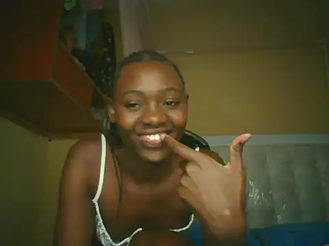 Snapshot of Preetygirlyz chatting on 06.28.26 Preetygirlyz online show from 06.28.26