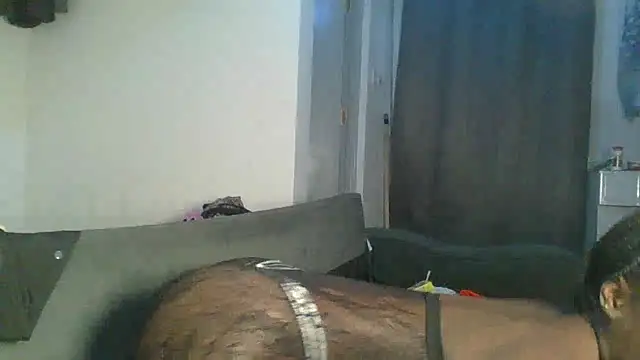 Snapshot of Ebony-Candy chatting on 06.24.26 Ebony-Candy online show from 06.24.26