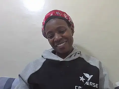 Snapshot of Eebony_Bubbly chatting on 06.14.26 Eebony Bubbly online show from 06.14.26