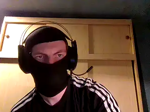 Snapshot of beuker22 chatting on 06.13.26 beuker22 online show from 06.13.26