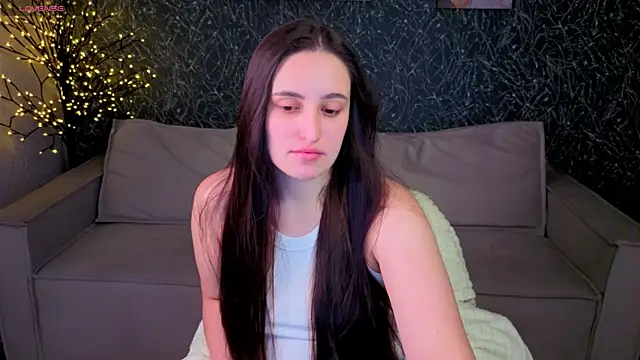 Elizabet Colllins online show from 07.08.26