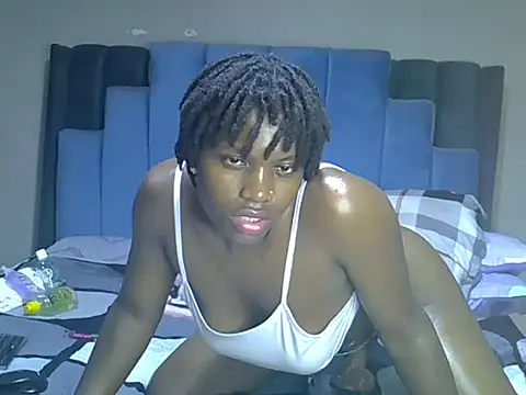 Snapshot of melanin_moon chatting on 06.22.26 melanin moon online show from 06.22.26