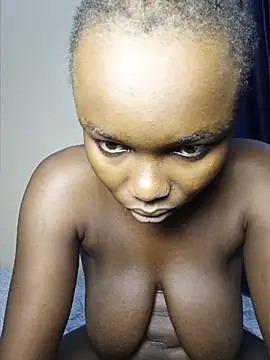 Snapshot of Sexymaurine chatting on 05.28.26 Sexymaurine online show from 05.28.26