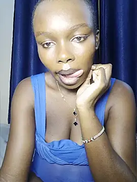 Snapshot of Sexymaurine chatting on 05.31.26 Sexymaurine online show from 05.31.26