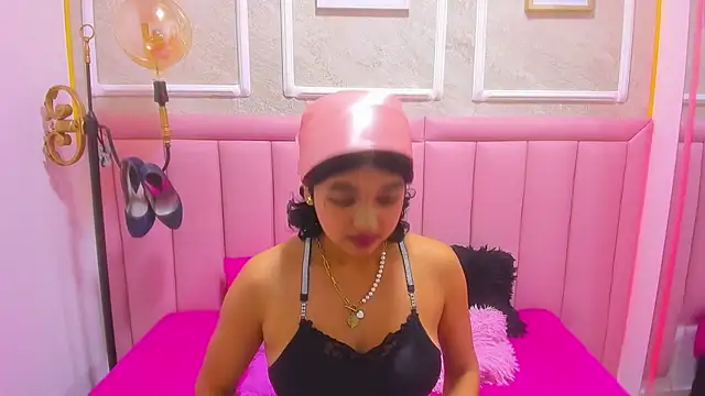 Snapshot of velvet_girll chatting on 07.06.26 velvet girll online show from 07.06.26