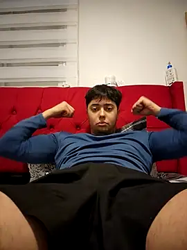 Snapshot of BodyGym18 chatting on 08.01.26 BodyGym18 online show from 08.01.26