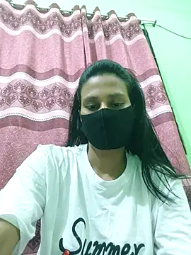 Snapshot of Sofiyaa_Sara chatting on 05.27.26 Sofiyaa Sara online show from 05.27.26