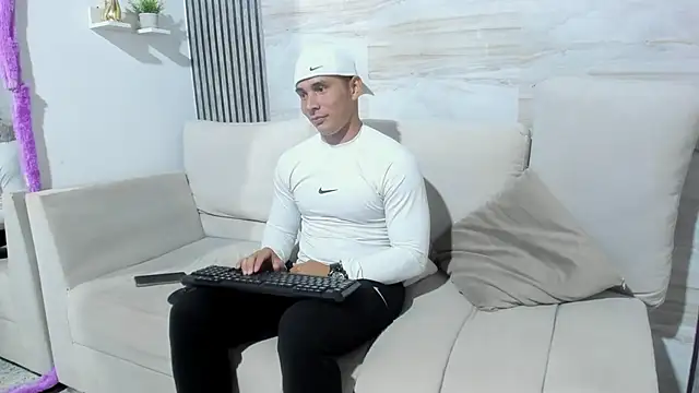 Snapshot of dylan_viper chatting on 06.02.26 dylan viper online show from 06.02.26