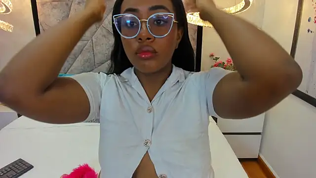 Snapshot of ZoeBrowns chatting on 07.10.26 ZoeBrowns online show from 07.10.26